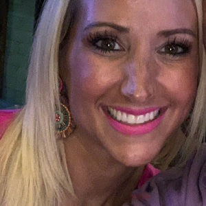 Meet your Posher, Sissy